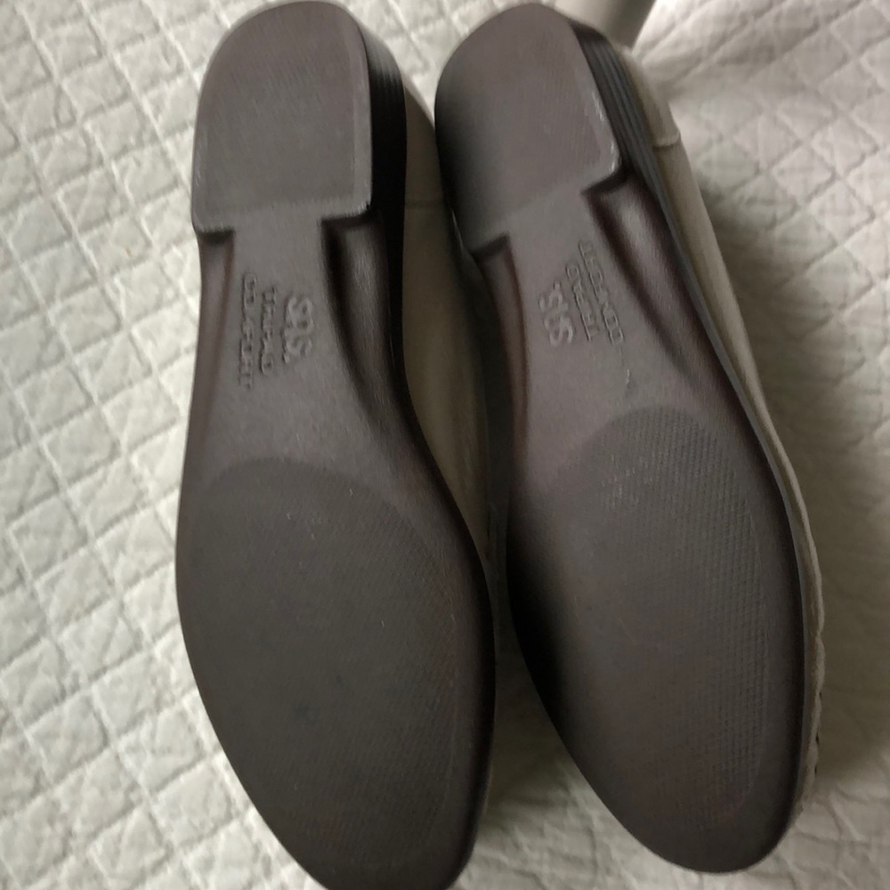 Sharp Super Comfortable Loafers - image 2